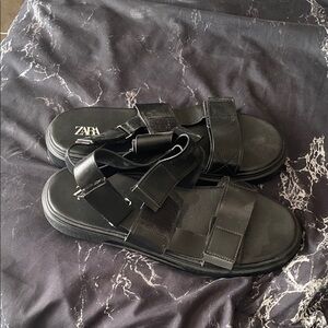 Zara Black Platform Sandals sz11-12